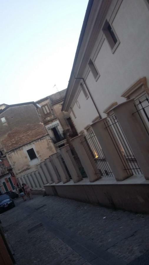 Bed and Breakfast Sotto Il Castello Corigliano Calabro Exterior foto